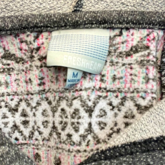 Freshwear multicolor tribal hoodie with pocket - Picture 4 of 4